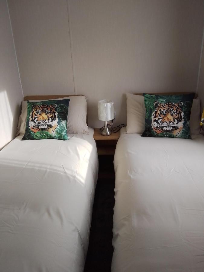 Scratby 3 Bed ,Sleeps 8 Caravan California Cliffs Holiday Park المظهر الخارجي الصورة